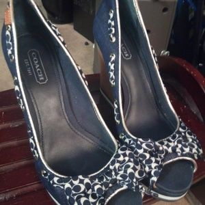 Signature Coach Wedge Shoesl